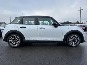 BMW Mini Cooper C – Classic Trim 2025