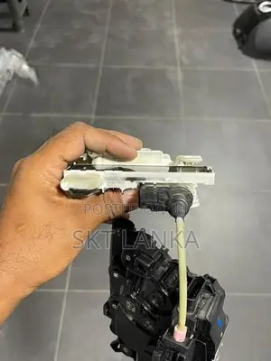 Genuine BMW 740e 740Le G11 G12 2017 Soft Close Door Lock 530e