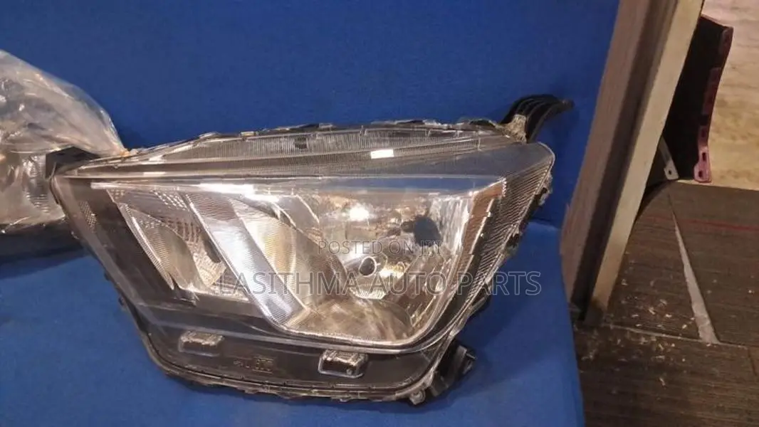 Axia rm 350 Head Lamp