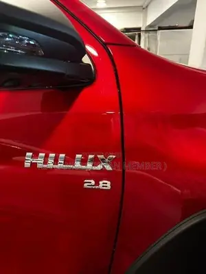 Toyota Hilux Rocco B5 2.8 2025
