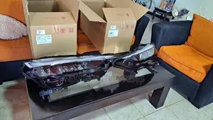 Honda vezel Head Light (RV5)