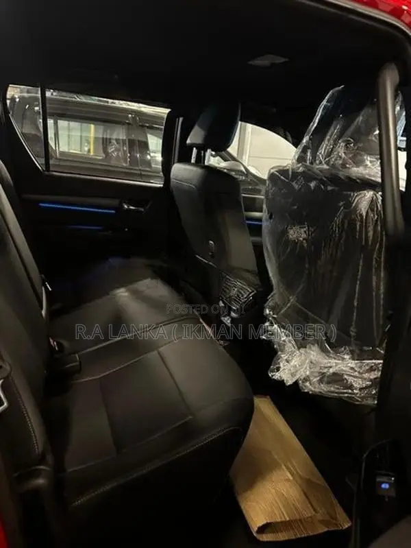 Toyota Hilux Rocco B5 2.8 2025