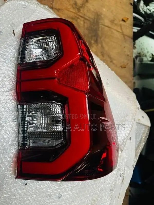 Hilux Reco Tail Lamp