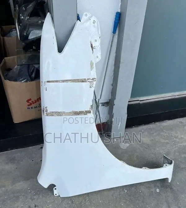 Premio 260 2018 Fender (RHS)