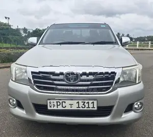 Toyota Hilux 2011