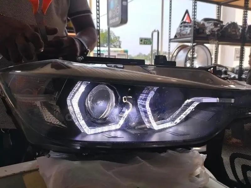 BMW 320 D Head Lamps Used 1 SIDE