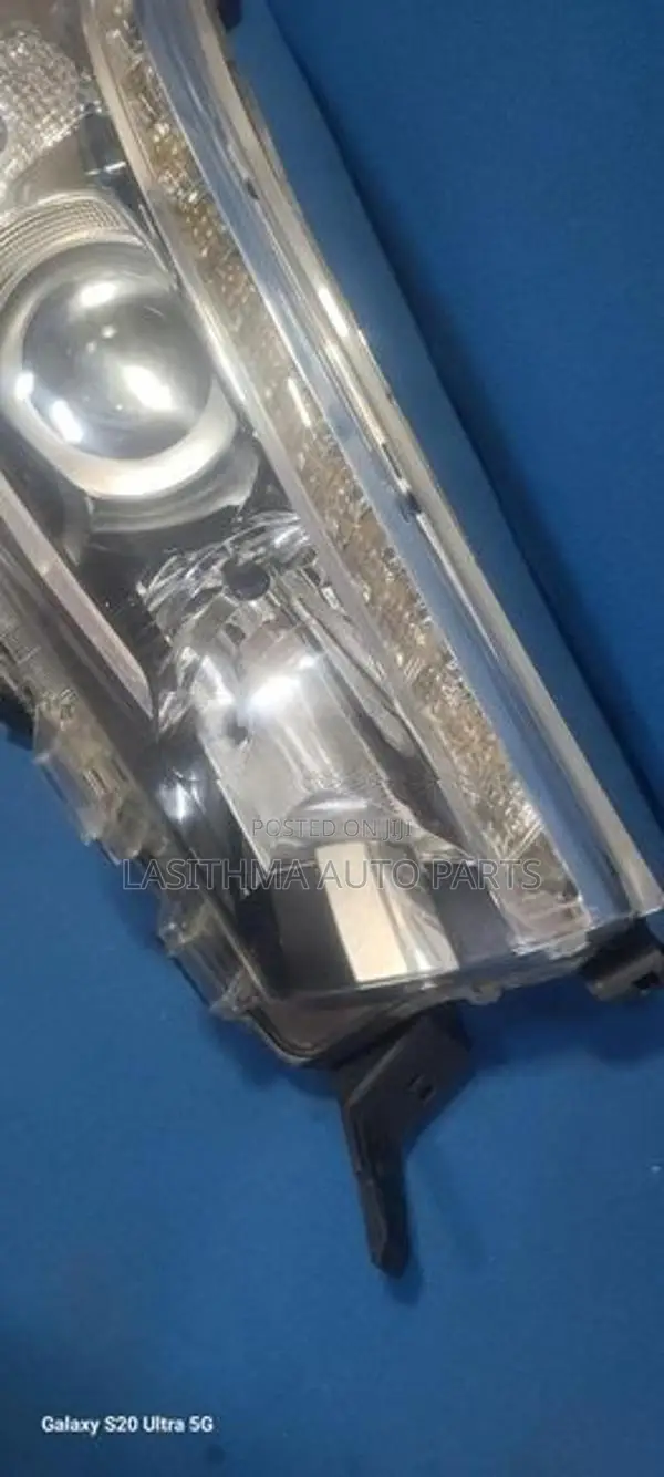 Hilux Revo Xenon Head Lamp