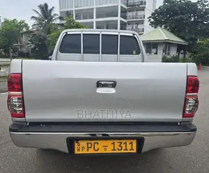 Toyota Hilux 2011