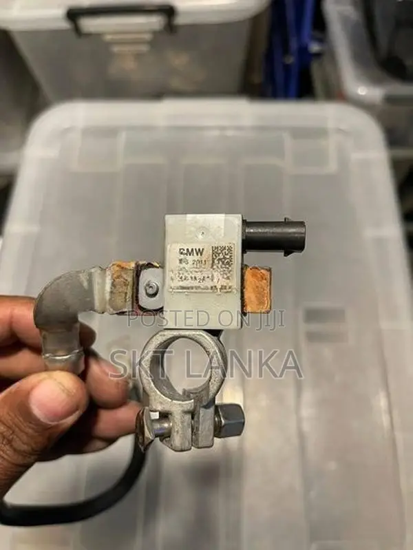 Genuine Bmw X5 4.0e Hybrid 2017 F15 Negative Battery Wire Fuse