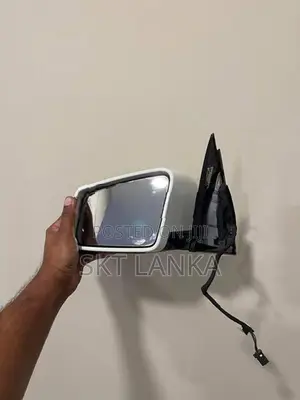 Genuine Mercedes E Class E200 E300 2012 Passenger Side Door Mirror W21