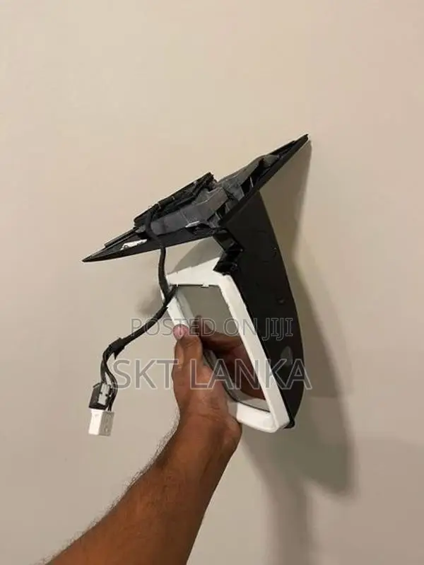 Genuine Mercedes E Class E200 E300 2012 Passenger Side Door Mirror W21