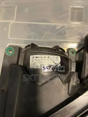 Genuine Range Rover Evoque 2013 Halogen passenger headlight VOGUE SPOR