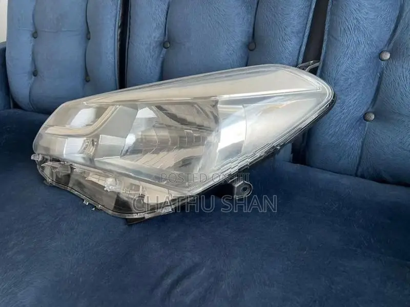 Vitz KSP130 Head Light