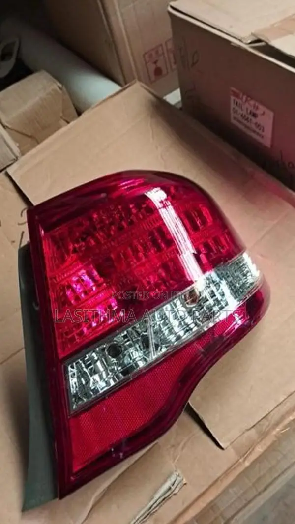 Axio 141 Tail Lamp (white Line)