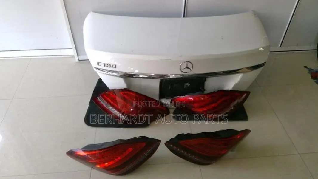 Mercedes Benz C Class Dickey Door