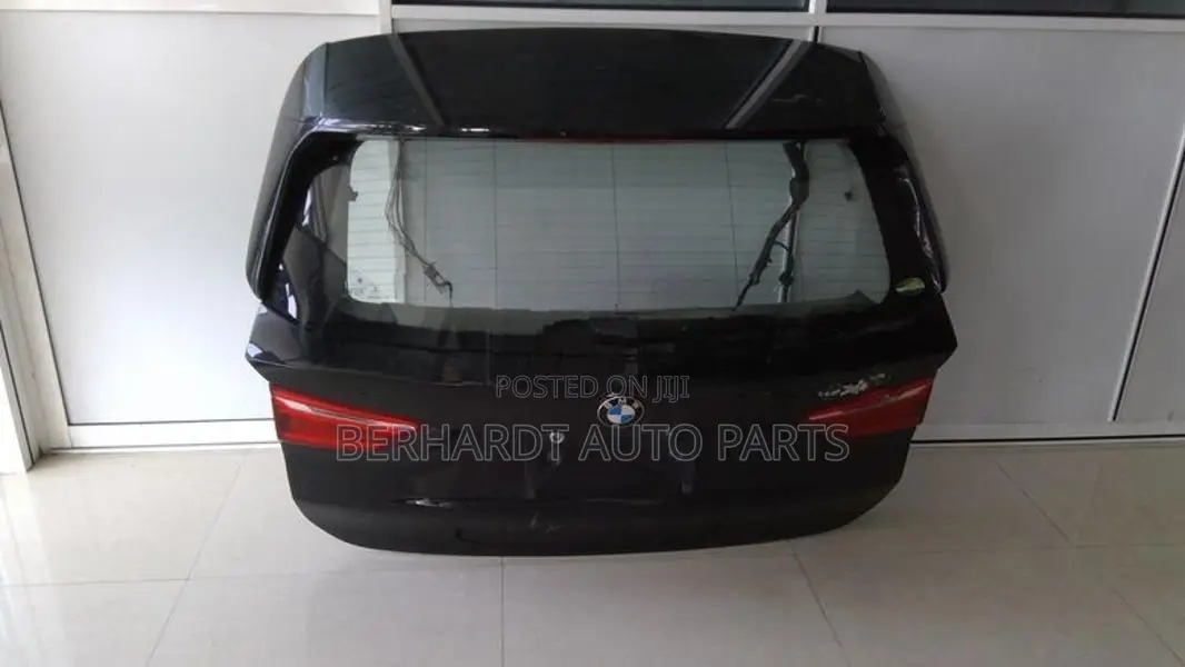 BMW Dickey Door