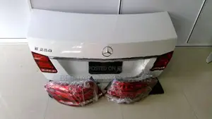 Mercedes Benz E200 W212 Dickey Door