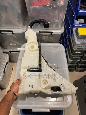 Genuine BMW X5 2017 F15 windscreen washer tank complete