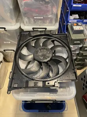 Genuine BMW 318i F30 2018 LCI engine radiator fan