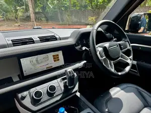 Land Rover Defender HSE SUNROOF 2023