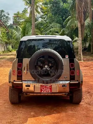 Land Rover Defender HSE SUNROOF 2023