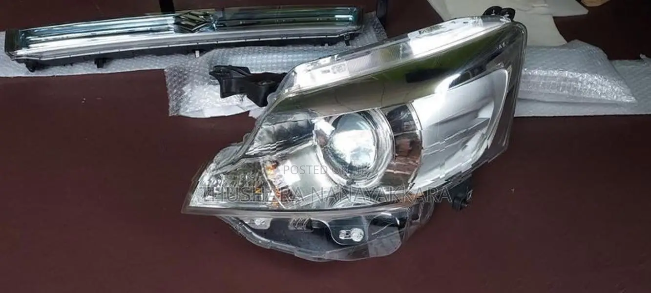 Suzuki Spacia Headlight