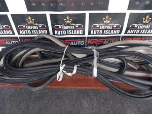 Toyota Vitz KSP 90 Door Beadings