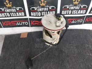 Toyota Vitz KSP 90 Petrol Floater