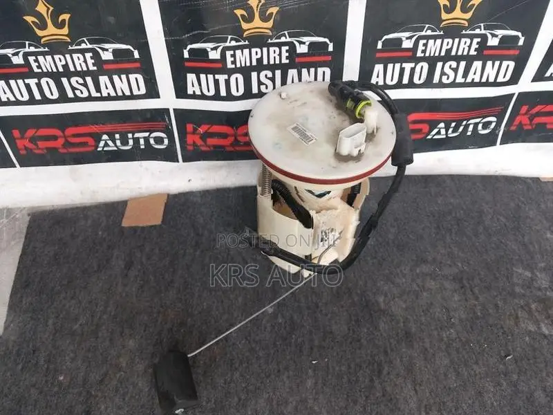 Toyota Vitz KSP 90 Petrol Floater