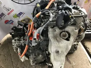 TOYOTA AQUA NHP10 ENGINE MOTTE