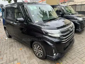 Toyota Roomy Custom G 2023