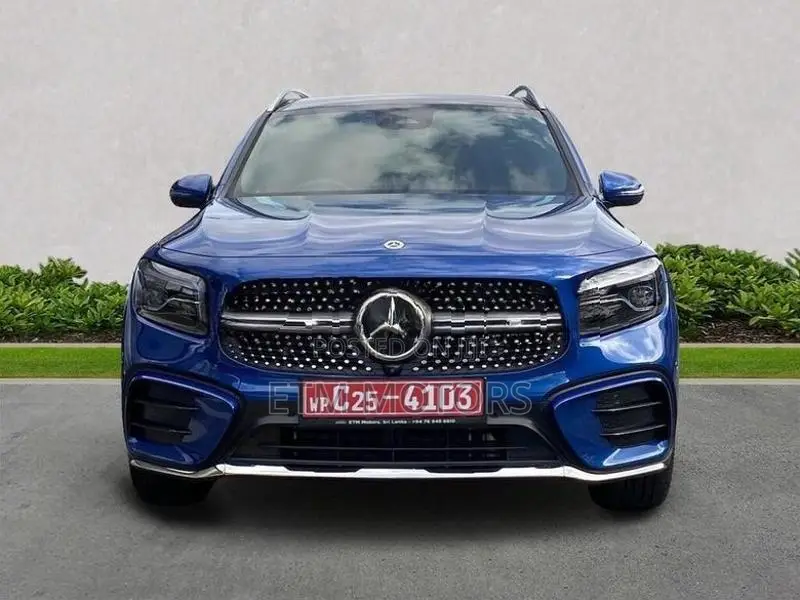 Mercedes Benz GLB 200 AMG PremiumPlus 2025
