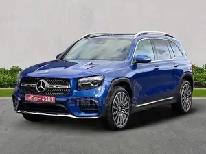 Mercedes Benz GLB 200 AMG PremiumPlus 2025