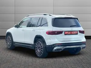 Mercedes Benz GLB 200 AMG PremiumPlus 2025