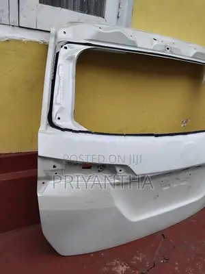 Toyota Fortuner Dicky Door