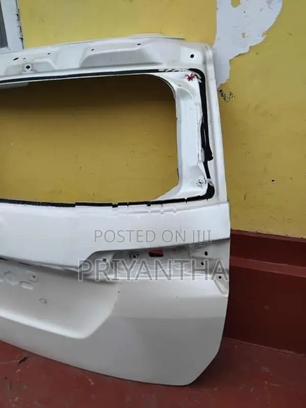 Toyota Fortuner Dicky Door