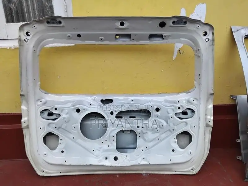 Toyota Fortuner Dicky Door