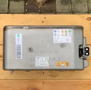Mercedes E300 BLUETEC HYBRID 2016 battery