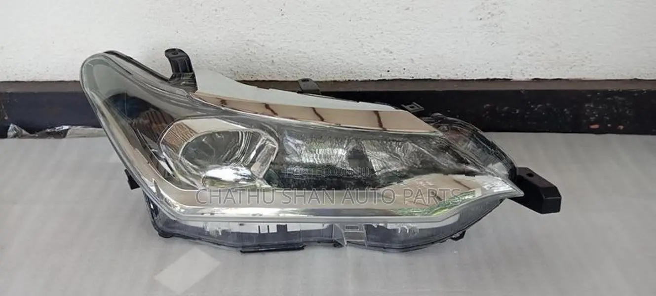 Toyota Axio 596 Head Light