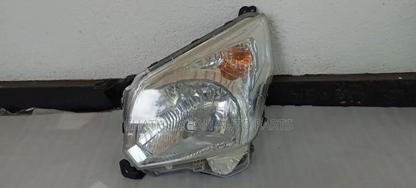 Suzuki Spacia Mk 42 S Head Light