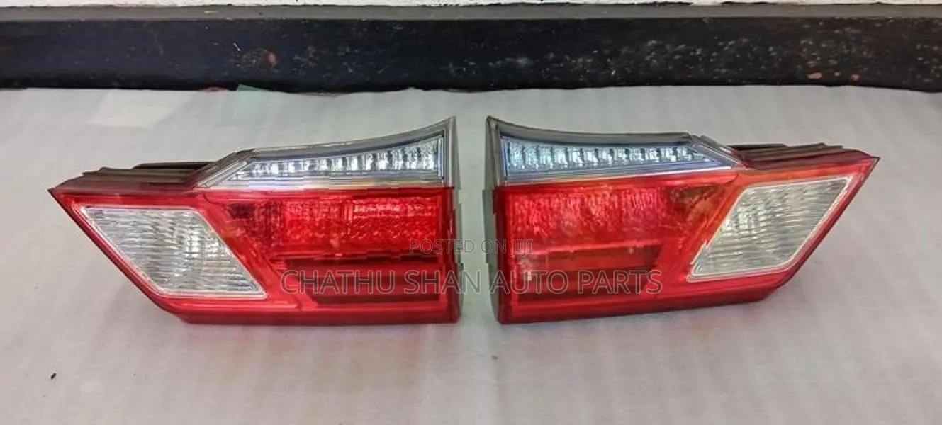 Honda grace dicky light
