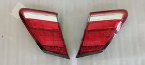 Toyota premio 260 dicky light