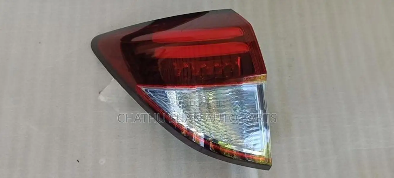 Honda Vezel tail light