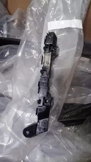 Honda Vezel 2025 Buffer Retainer