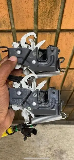 Genuine BMW 740e 740Le 2018 bonnet active protection locks