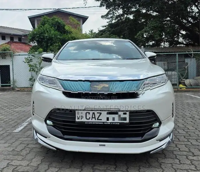 Toyota Harrier 2017