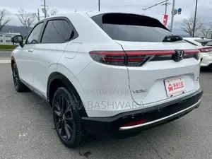 Honda Vezel RS (Import) 2026