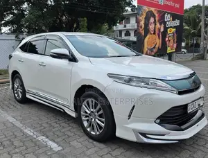 Toyota Harrier 2017