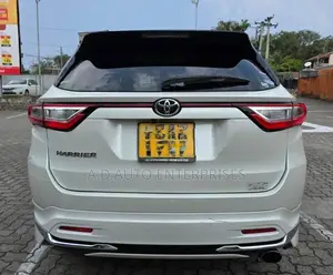 Toyota Harrier 2017