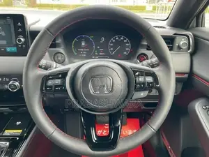 Honda Vezel RS (Import) 2026